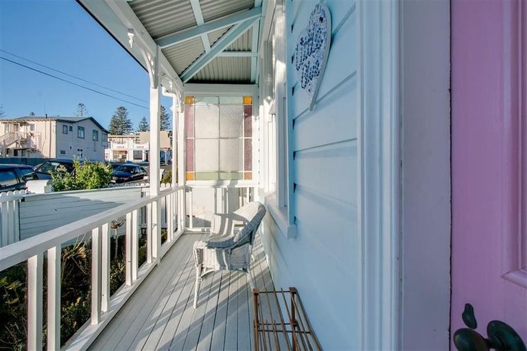 Photo of property in 8 Sale Street, Napier South, Napier, 4110