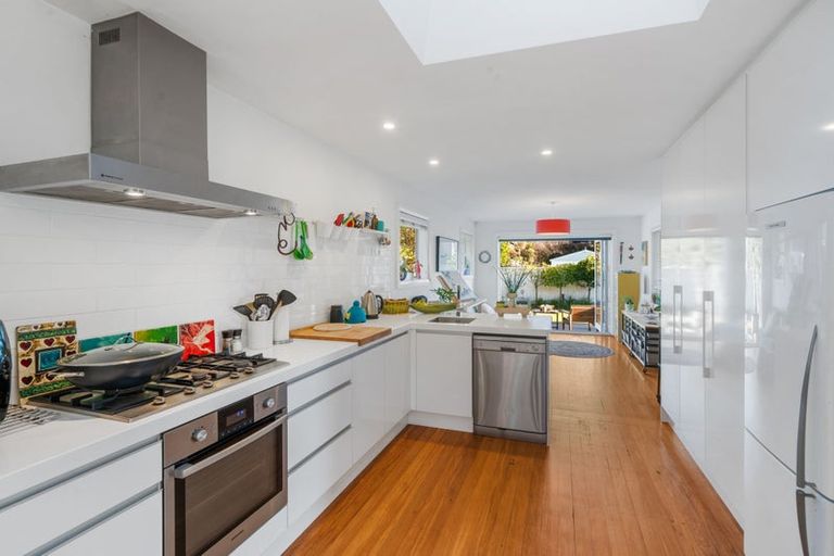 Photo of property in 5 Van Asch Street, Sumner, Christchurch, 8081