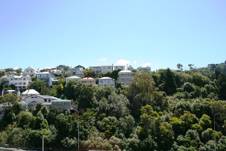 Photo of property in Terrace Garden Apartments, 6c/120 The Terrace, Wellington Central, Wellington, 6011