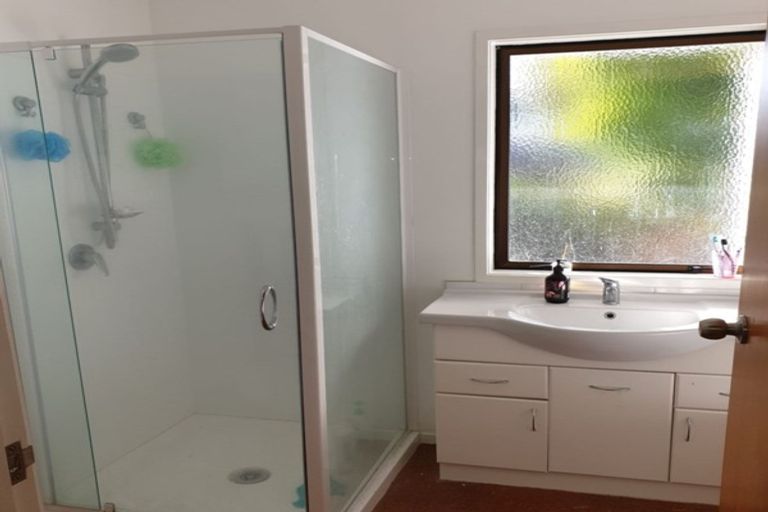 Photo of property in 82 Sandspit Road, Waiuku, 2123