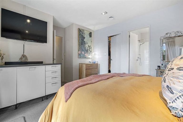 Photo of property in 32 Tomika Crescent, Papamoa Beach, Papamoa, 3118