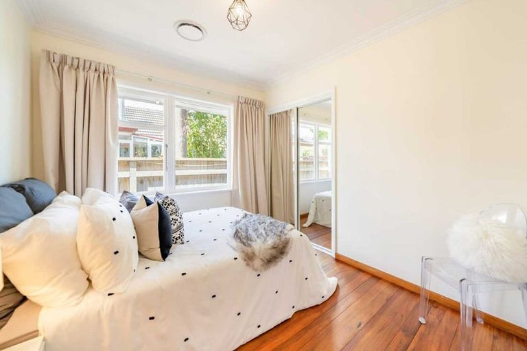 Photo of property in 28 Kashmir Avenue, Clouston Park, Upper Hutt, 5018