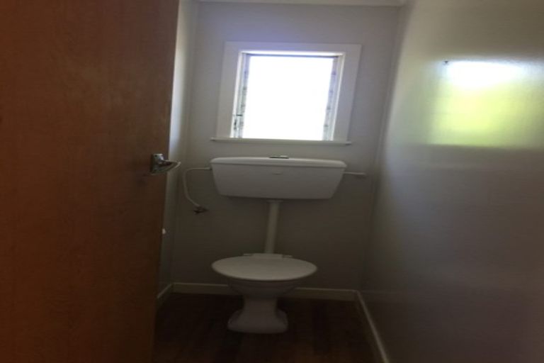 Photo of property in 189 Birkdale Road, Birkdale, Auckland, 0626