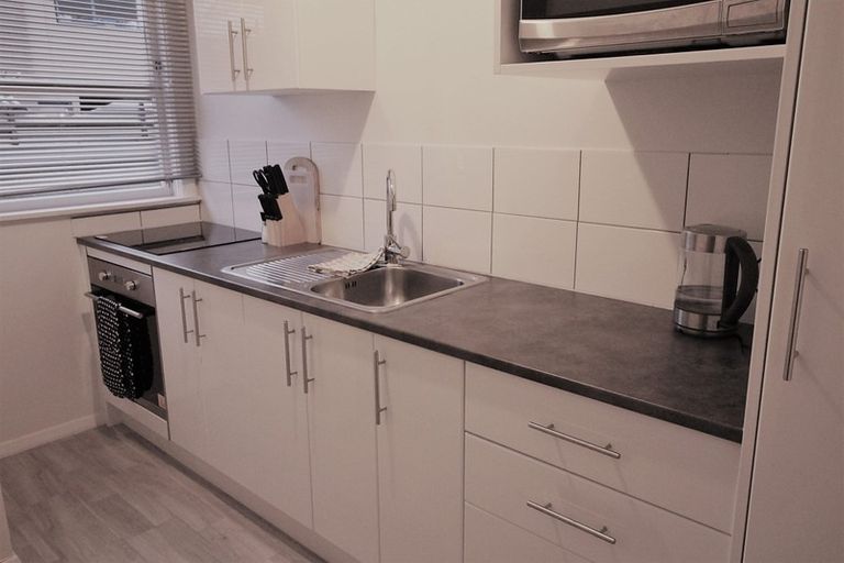 Photo of property in 11-11a Pascal Street, Palmerston North, 4410