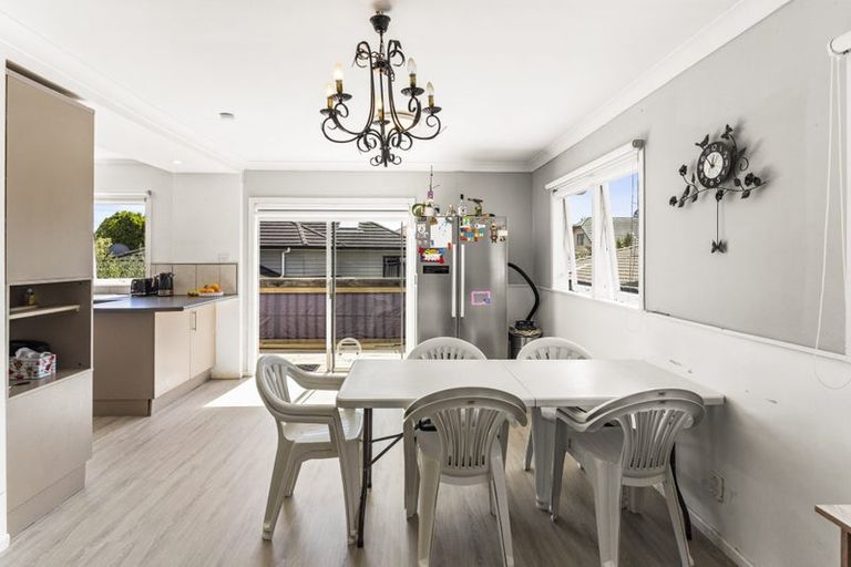 Photo of property in 39a Baird Street, Howick, Auckland, 2014