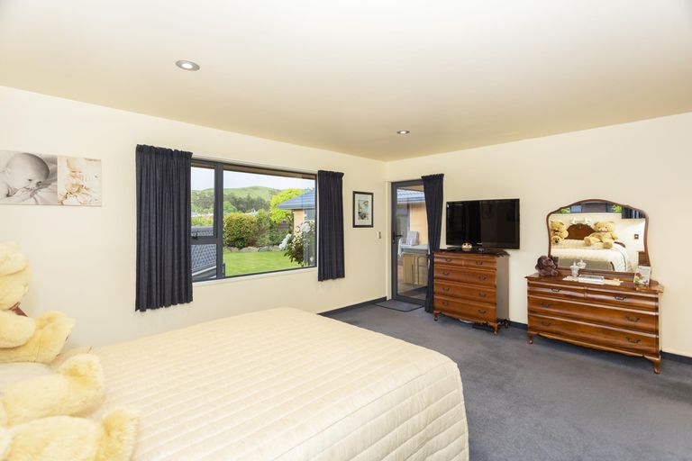 Photo of property in 2 Berkley Place, Oamaru North, Oamaru, 9400