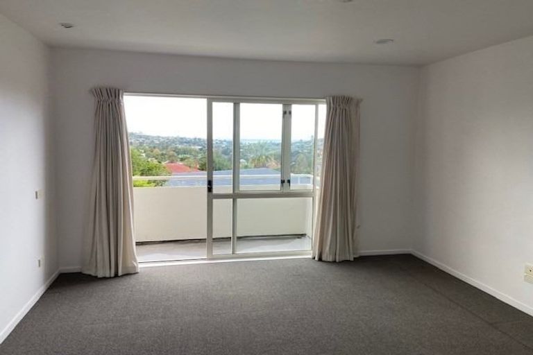 Photo of property in 60a Redwing Street, Browns Bay, Auckland, 0630