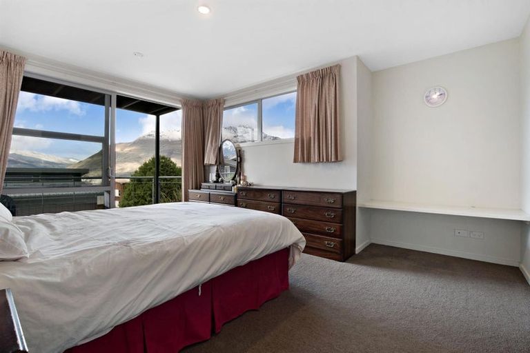 Photo of property in 18b Sainsbury Road, Fernhill, Queenstown, 9300