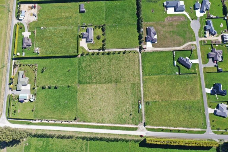 Photo of property in 26 Mckinnon Road, Edendale, 9893