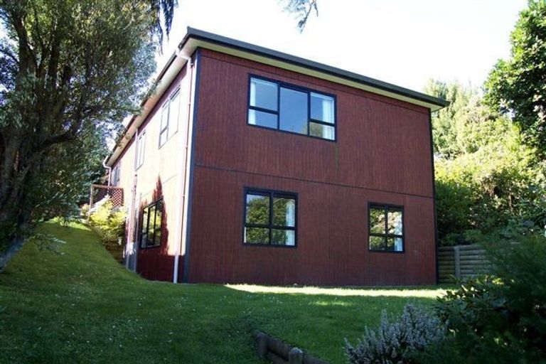 Photo of property in 33 Ironside Road, Johnsonville, Wellington, 6037