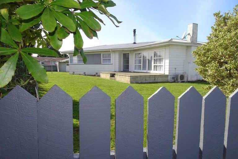 Photo of property in 12 Birkenhead Crescent, Flaxmere, Hastings, 4120