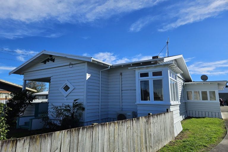 Photo of property in 4 Grandview Road, Nawton, Hamilton, 3200