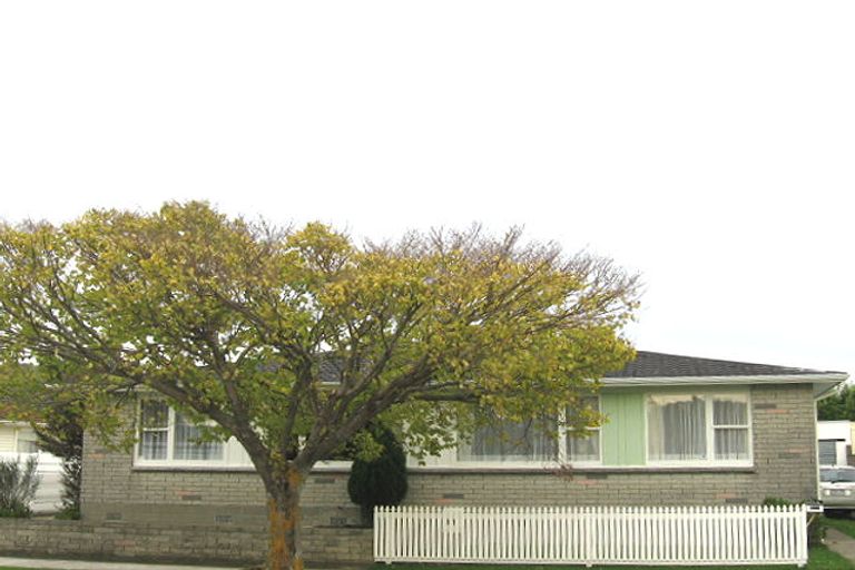 Photo of property in 17 Percy Cameron Street, Avalon, Lower Hutt, 5011