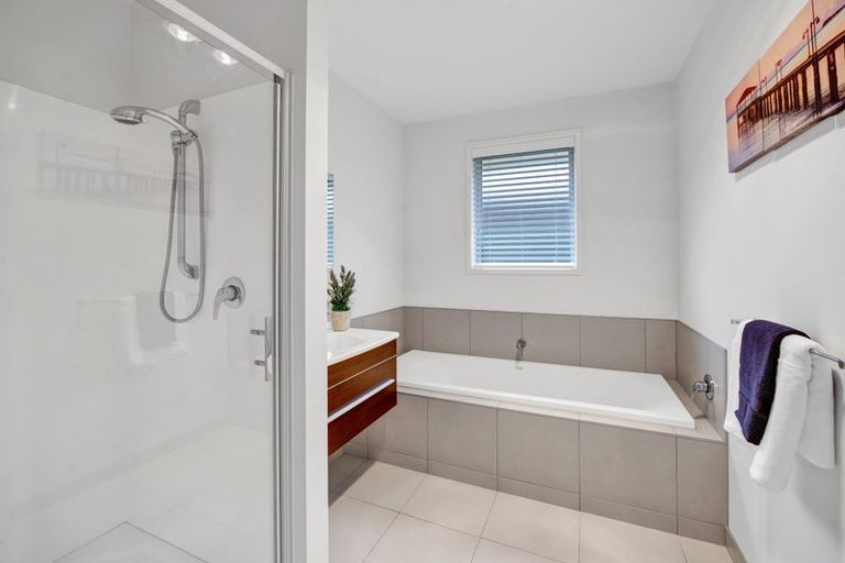 Photo of property in 16 Jules Crescent, Bell Block, New Plymouth, 4312
