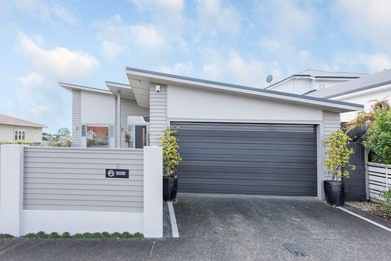 Photo of property in 5 Maungarei Road, Remuera, Auckland, 1050