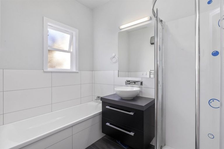 Photo of property in 89 Riverside Drive, Waiwhetu, Lower Hutt, 5010