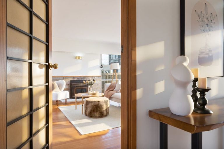 Photo of property in 39 Harrington Road, Henderson, Auckland, 0610