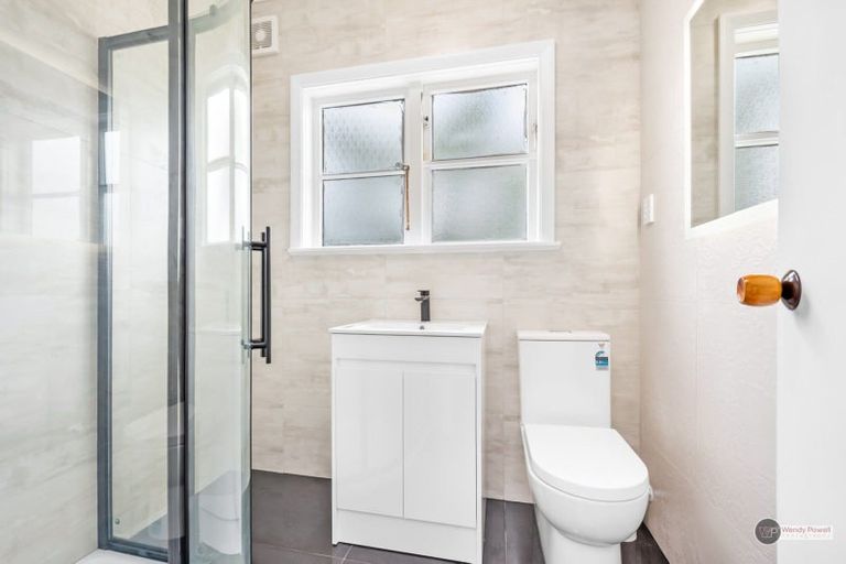 Photo of property in 10 Rumgay Street, Fairfield, Lower Hutt, 5011