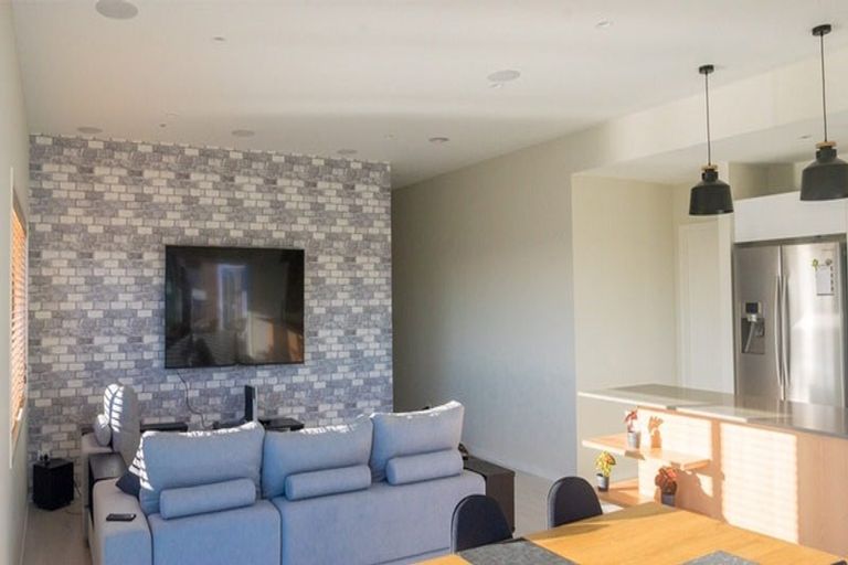 Photo of property in 25 Woodridge Drive, Stanmore Bay, Whangaparaoa, 0932