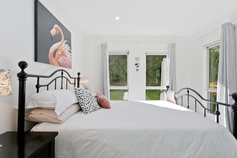 Photo of property in 66 Gillespie Place, Acacia Bay, Taupo, 3385