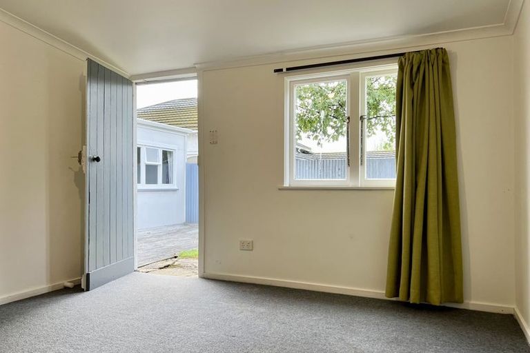 Photo of property in 34 Rutherford Street, Caversham, Dunedin, 9012