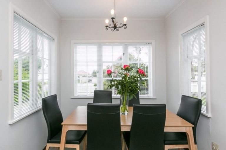 Photo of property in 41 Nuffield Avenue, Marewa, Napier, 4110