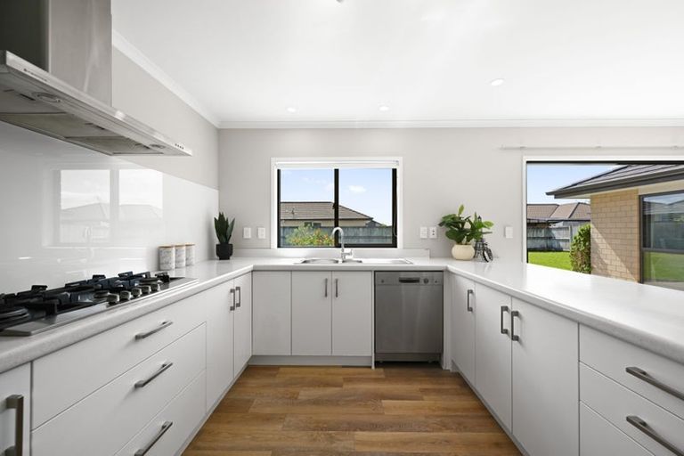 Photo of property in 6 Sylvester Crescent, Flagstaff, Hamilton, 3210