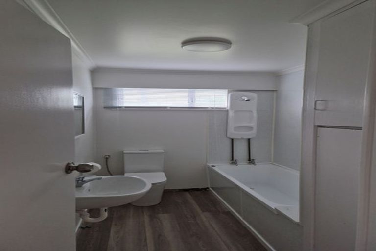 Photo of property in 53 Great South Road, Papakura, 2110