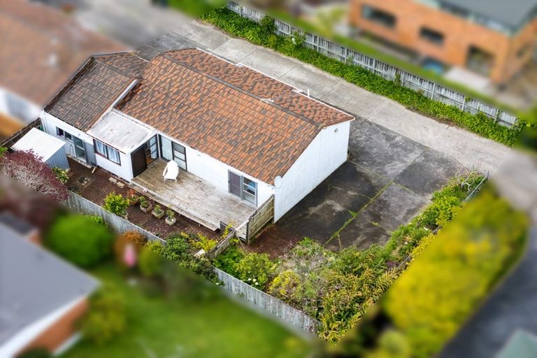 Photo of property in 4/77 Nile Road, Milford, Auckland, 0620