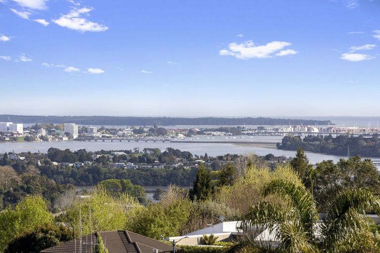 Photo of property in 148 Waikite Road, Welcome Bay, Tauranga, 3175