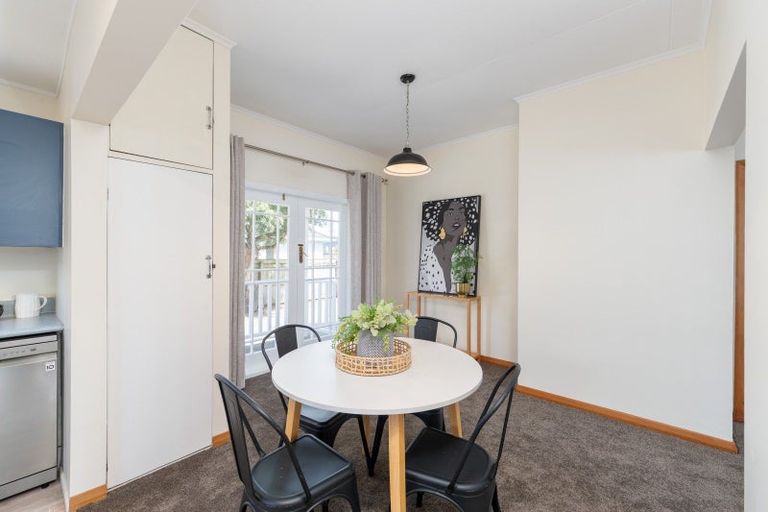 Photo of property in 5 Mangaroa Hill Road, Clouston Park, Upper Hutt, 5018