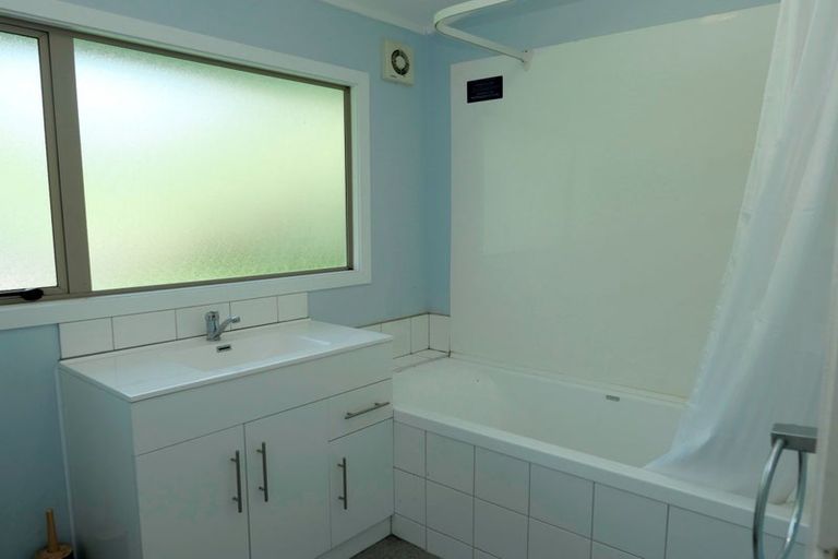 Photo of property in 186 Matai Road, Raumati Beach, Paraparaumu, 5032