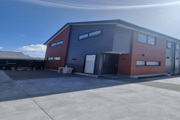 Photo of property in 2/11 Halliwell Avenue, Papanui, Christchurch, 8052