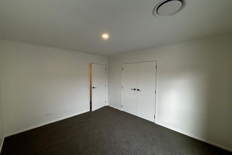 Photo of property in 12 Wilton Street, Westown, New Plymouth, 4310