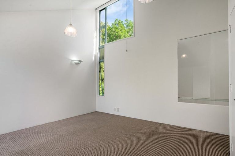 Photo of property in 2 Moata Place, Devonport, Auckland, 0624