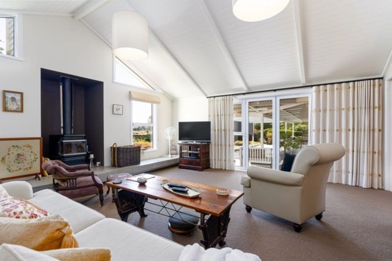 Photo of property in 62b Cross Line, Morison Bush, Greytown, 5794