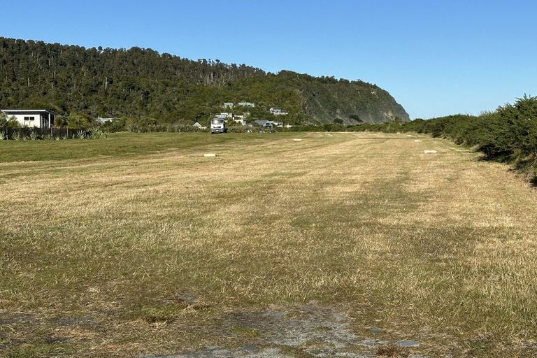 Photo of property in 14 The Strand, Okarito, Whataroa, 7886