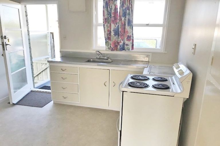 Photo of property in 1/9 Dinglebank Road, Mount Wellington, Auckland, 1060
