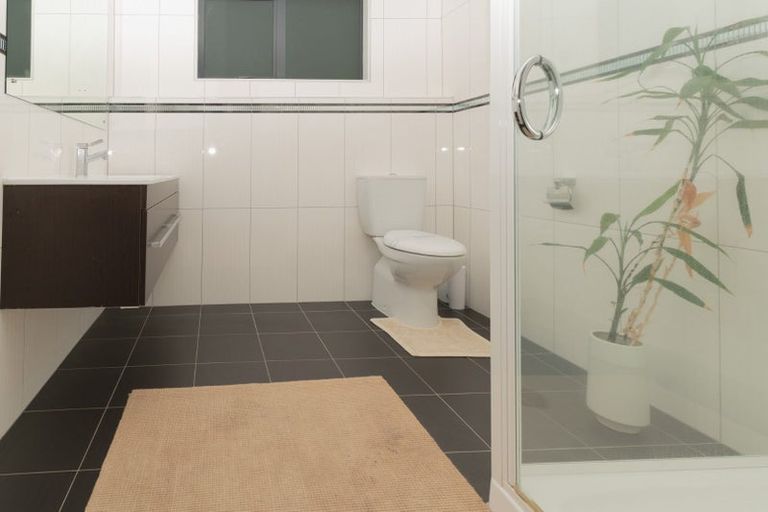 Photo of property in 74 Oakway Drive, Schnapper Rock, Auckland, 0632