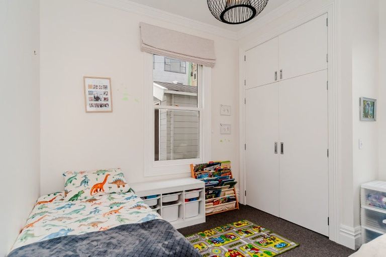 Photo of property in 1 Torquay Terrace, Newtown, Wellington, 6021