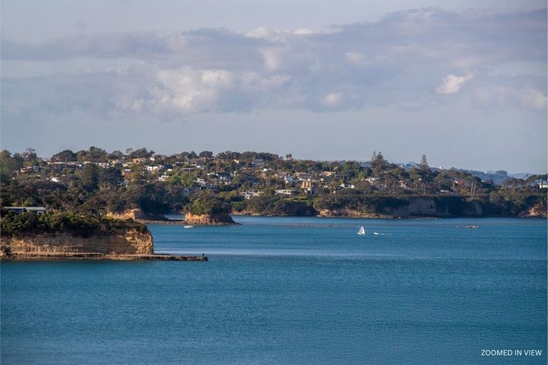 Photo of property in 25a Rothesay Bay Road, Rothesay Bay, Auckland, 0630