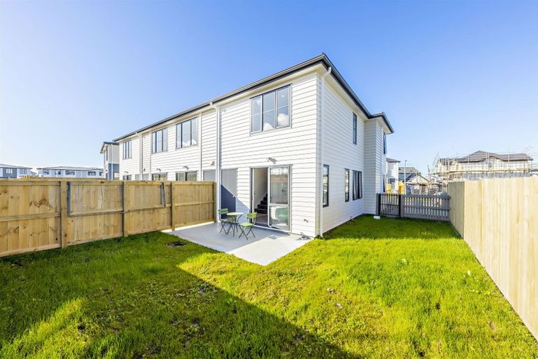 Photo of property in 16 Bellbird Street, Papakura, 2110