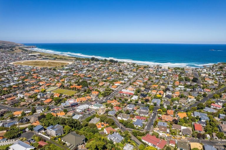 Photo of property in 19 Seaview Terrace, Kew, Dunedin, 9012