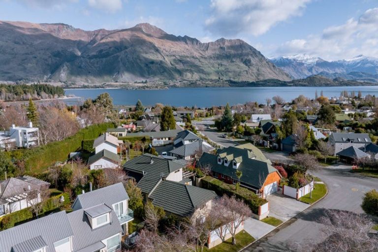 Photo of property in 4 Cherry Court, Wanaka, 9305
