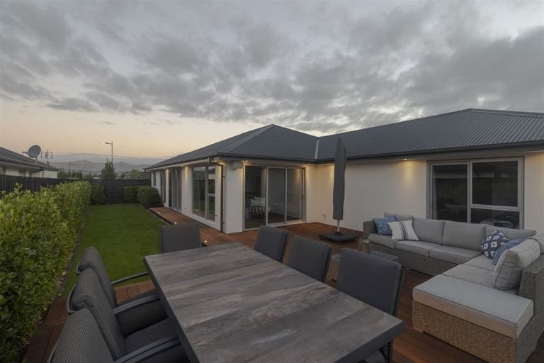 Photo of property in 58 Bradwell Crescent, Halswell, Christchurch, 8025