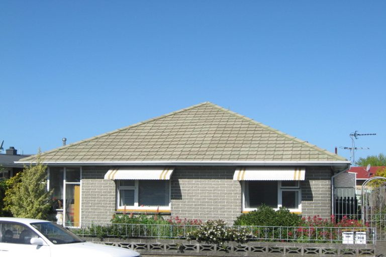 Photo of property in 2/266 Main North Road, Redwood, Christchurch, 8051