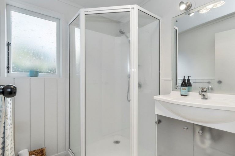 Photo of property in 16a Russell Place, Brookfield, Tauranga, 3110