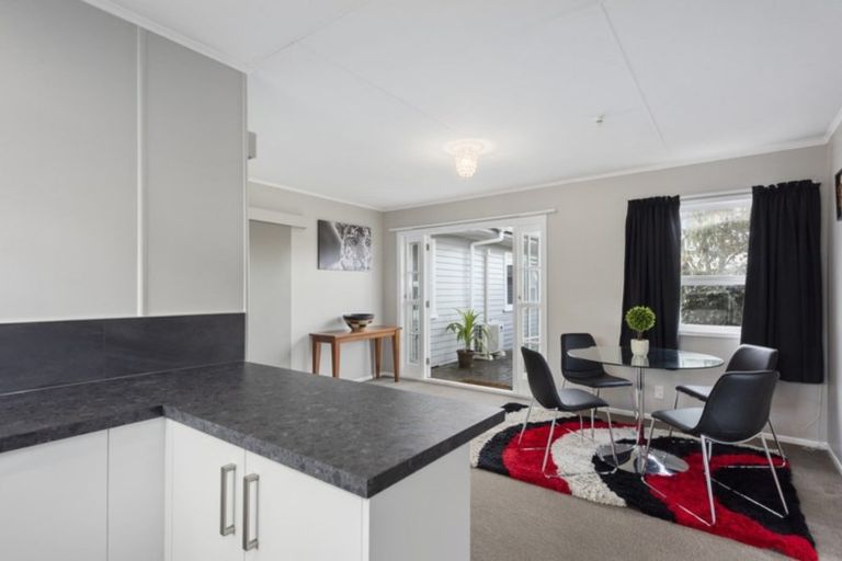 Photo of property in 52 Waite Street, Featherston, 5710