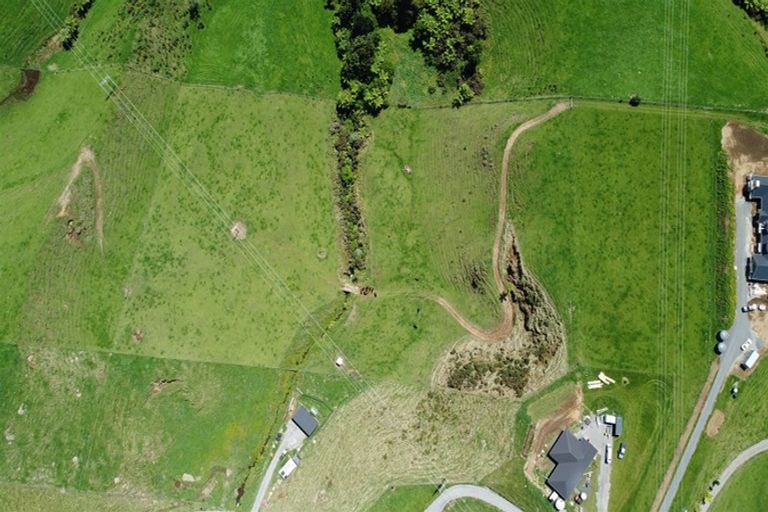 Photo of property in 590 Mangorei Road, Mangorei, New Plymouth, 4371