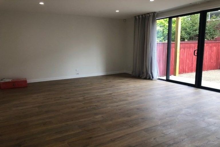 Photo of property in 31b Knightsbridge Drive, Forrest Hill, Auckland, 0620